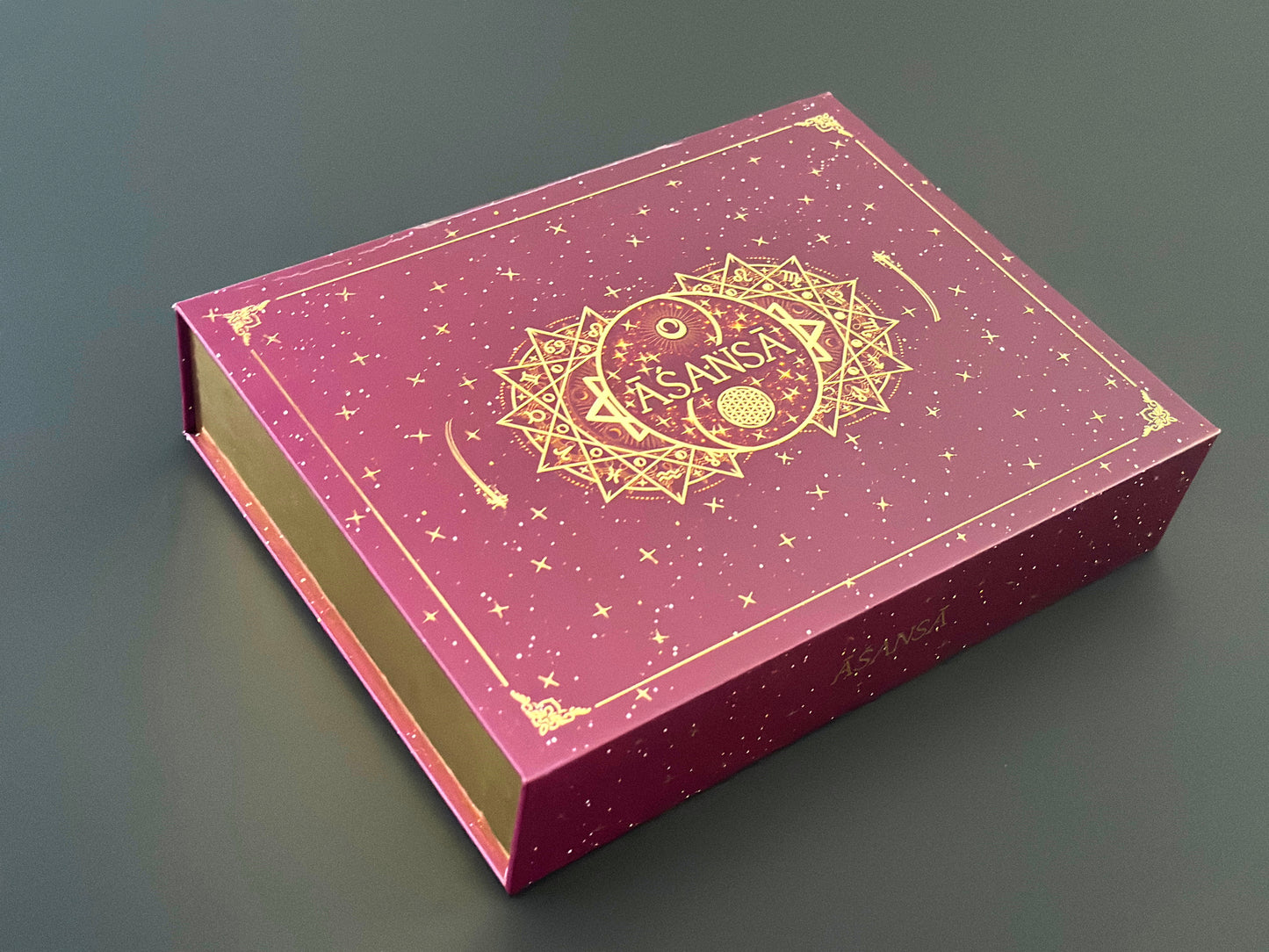 ĀŚANSĀ - Tarotdeck Lila/Gold Geschenkbox